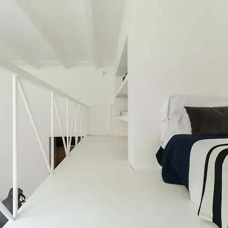 Bocconi Hintown House Апартаменты *